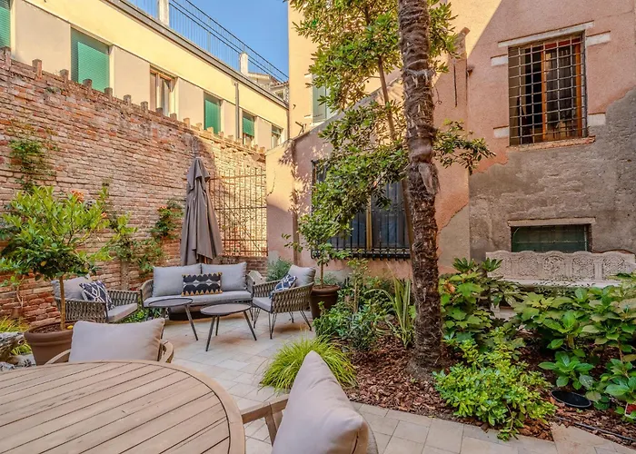 Giardino Segreto * Velence